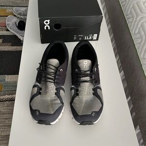 Men’s On Cloud 5 Sneakers, Size 11.5👟